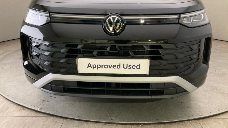Volkswagen Tayron 1.5 TSI eHybrid Life 5dr DSG6 Estate